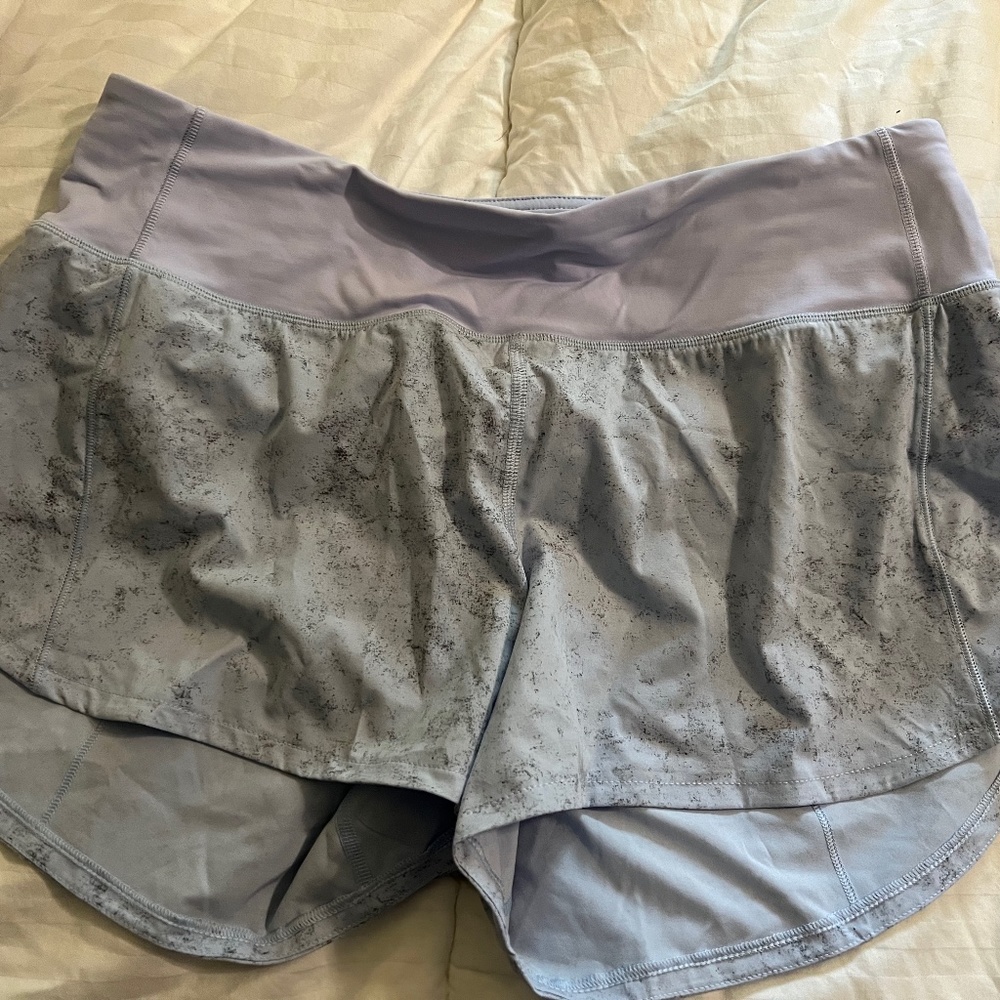 NWOT Lululemon shorts size 8